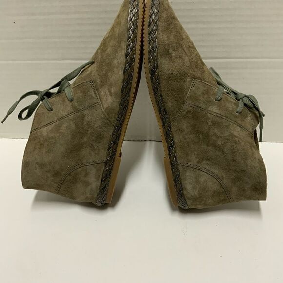Aetrex 'Addison' Olive Suede Chukka Boots 9-9.5 - Picture 3 of 9